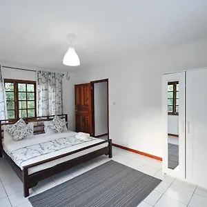 Petit Baie Chalets , О-Кап Сейшельские острова